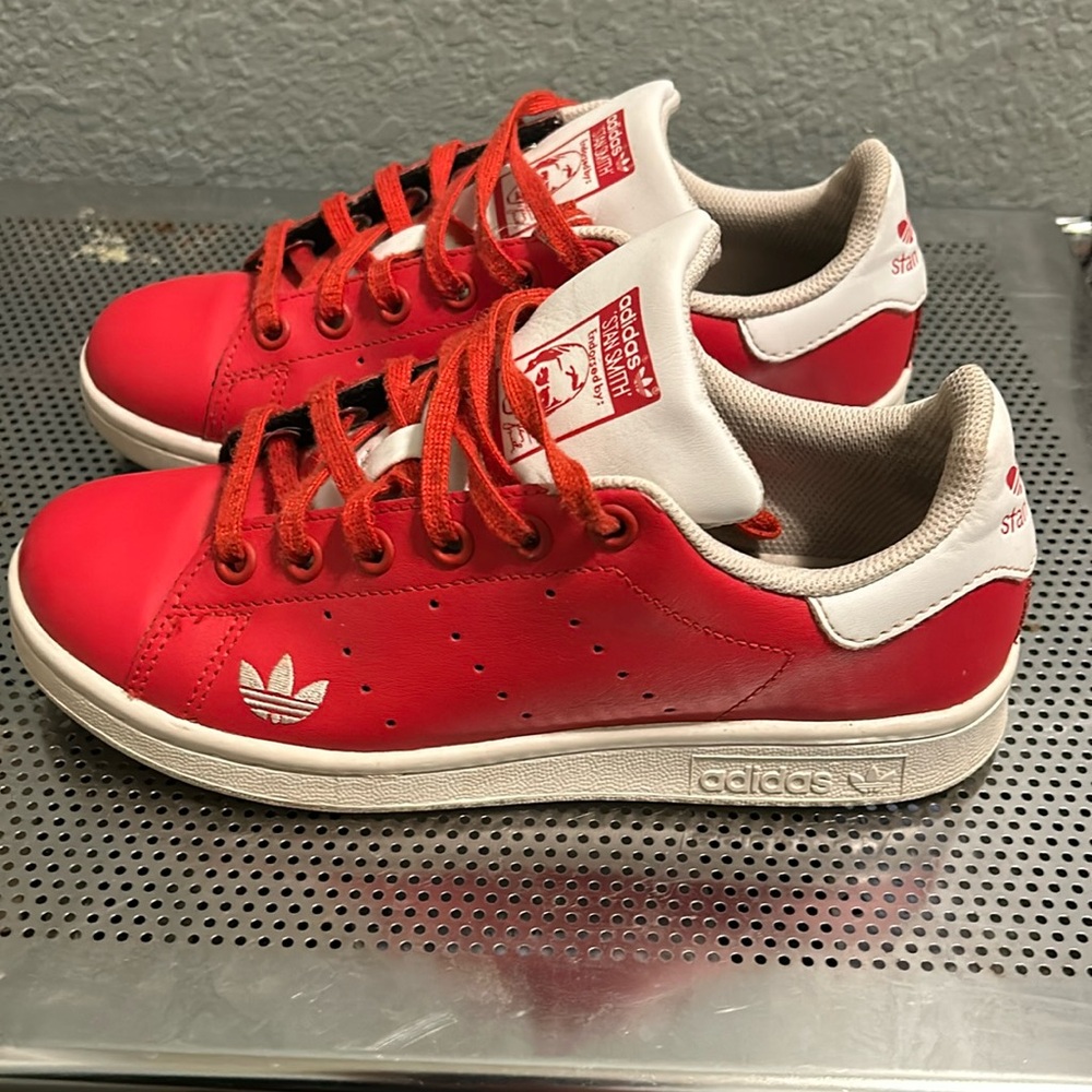 Red & White Stan Smith Adidas Mens size 4/Womens size 6